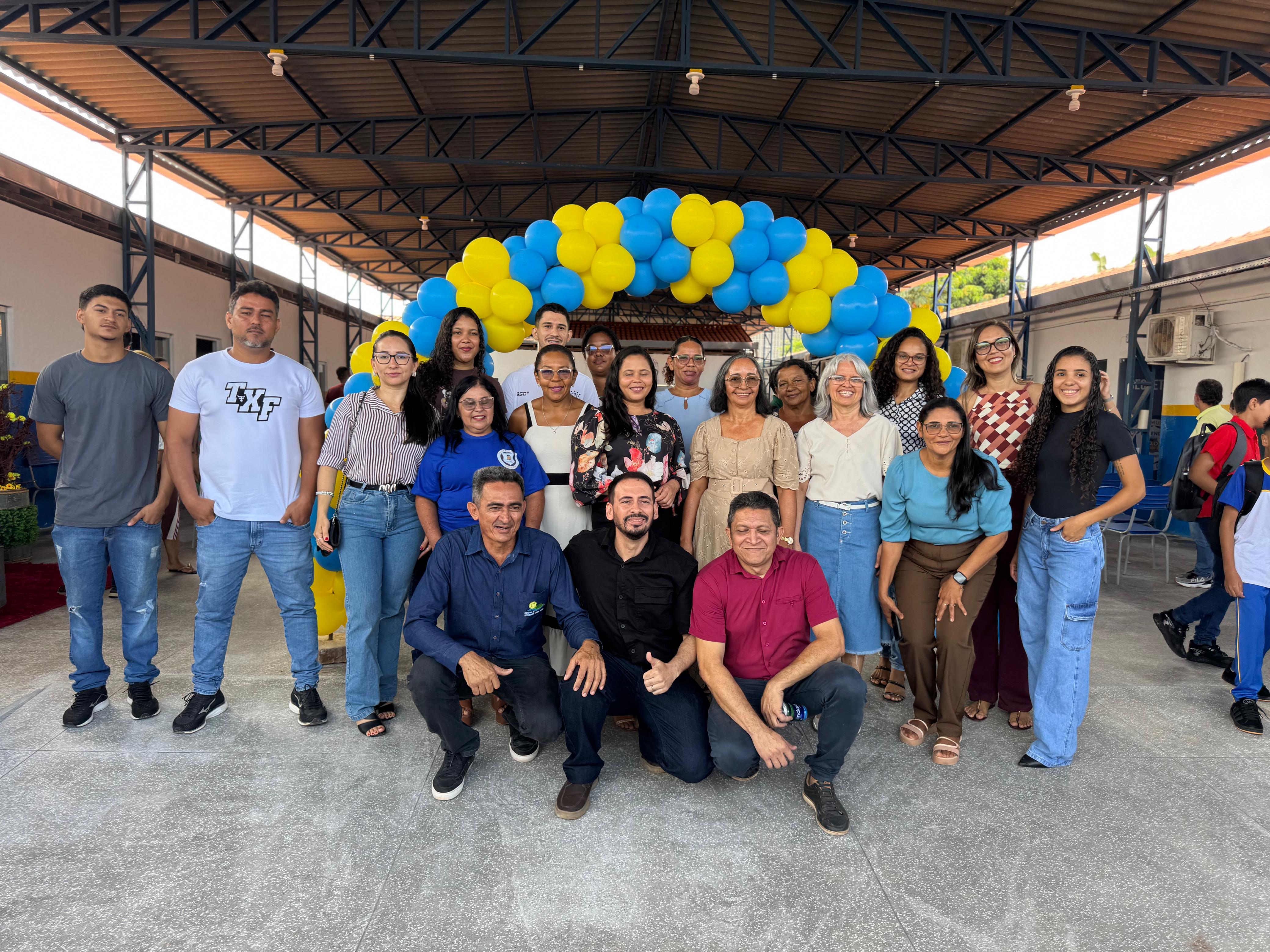 Cerimônia de reinauguração da Escola Municipal Santa Rita, no distrito Bananal