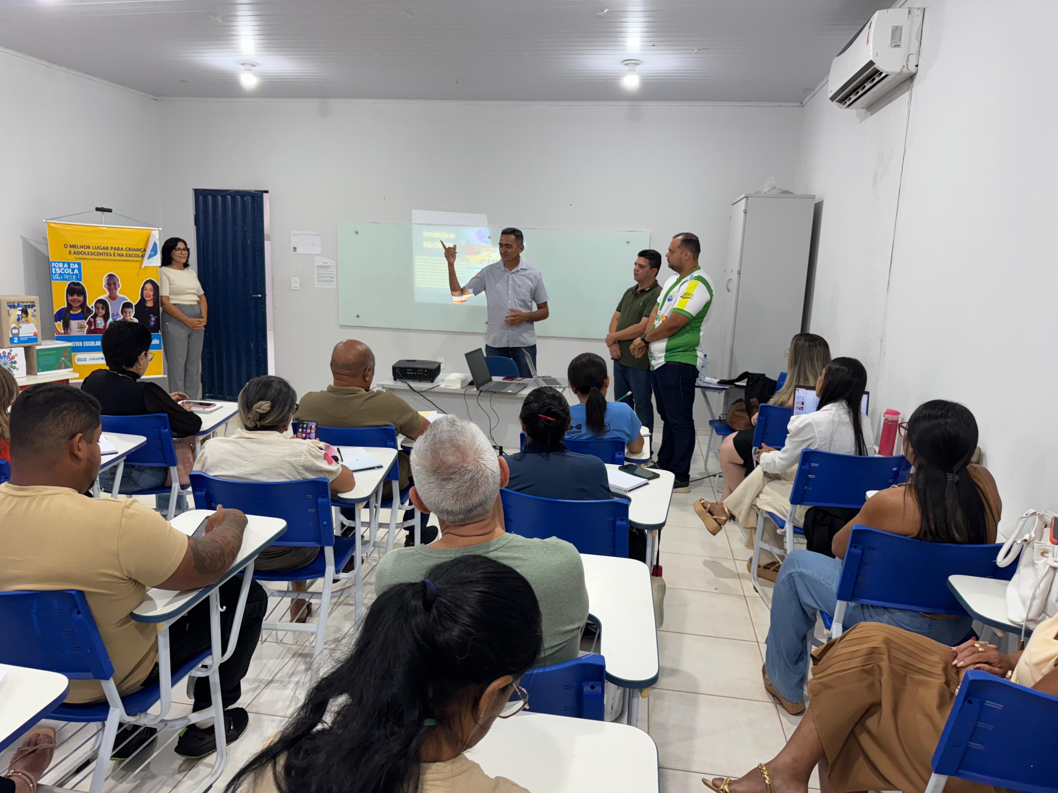 Município discute Metas da UNICEF para Educação