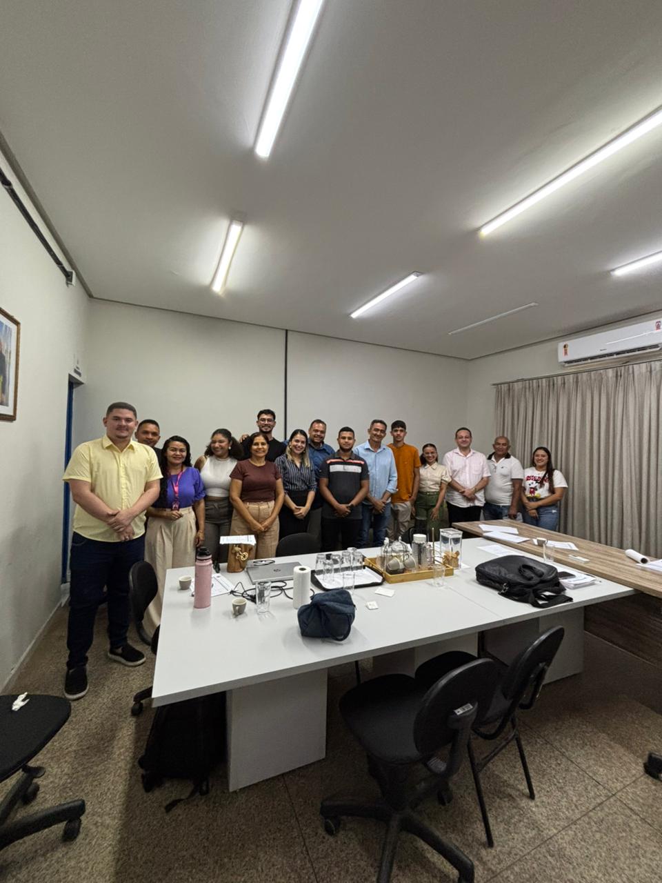 Prefeitura de Governador Edison Lobão alinha estratégias para o 1º Fórum Comunitário do Selo Un...