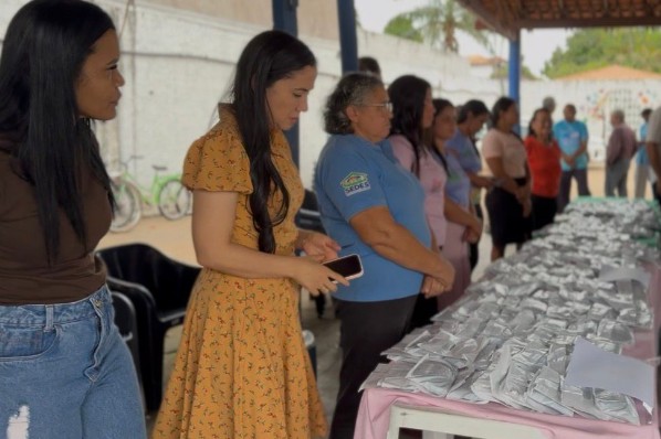 Prefeitura realiza entrega de 190 óculos para idosos em Governador Edison Lobão