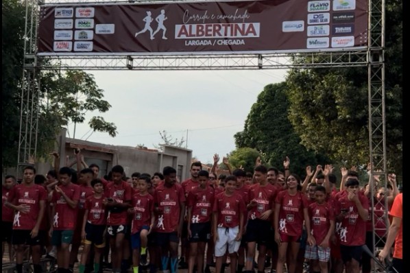 Corrida e caminhada promovido pela Escola Albertina